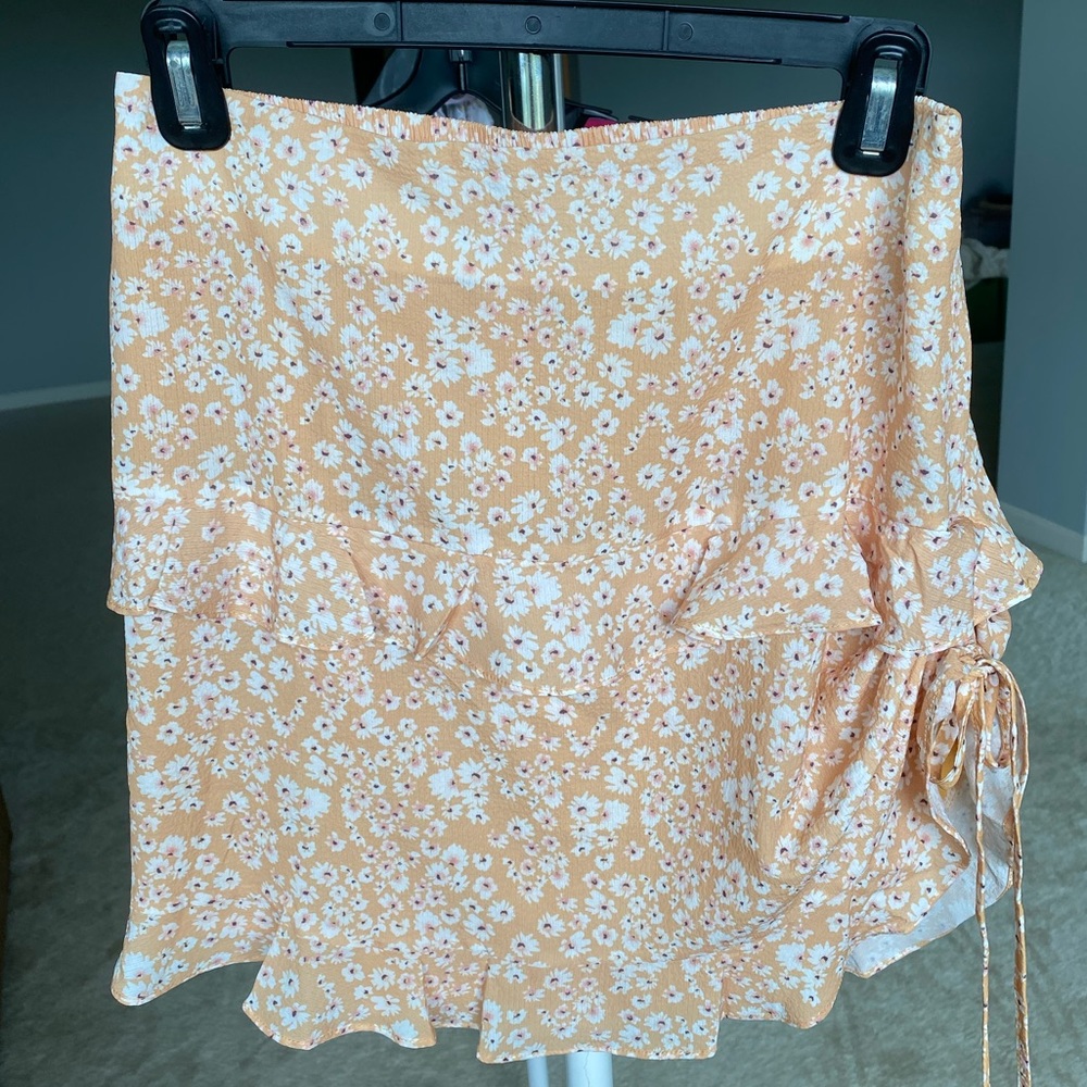 PRINCESS POLLY SKIRT! New!